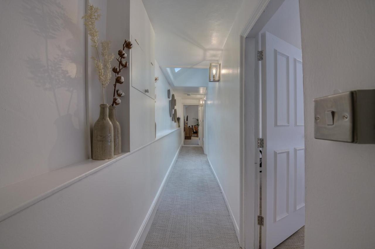 Beautiful Apartment On The Historic Rows Честер Экстерьер фото