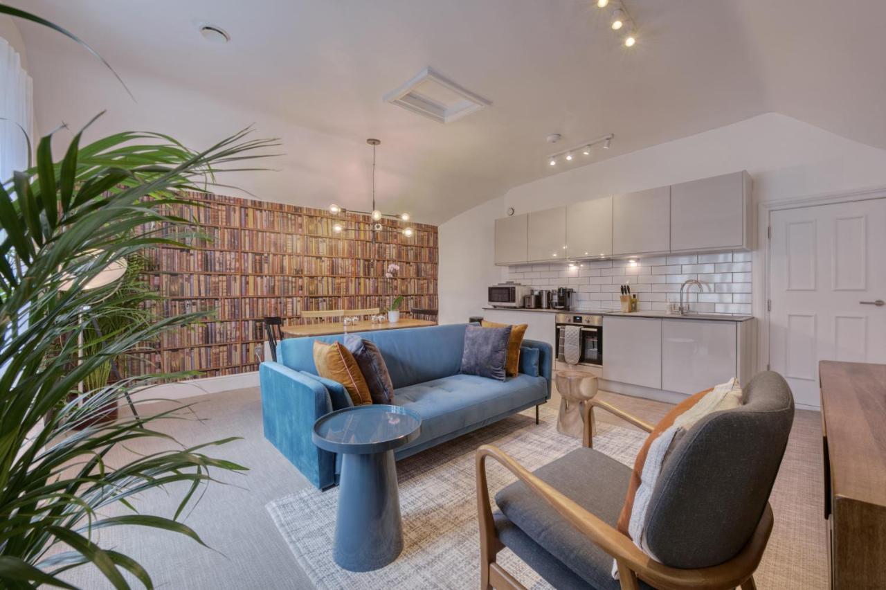 Beautiful Apartment On The Historic Rows Честер Экстерьер фото